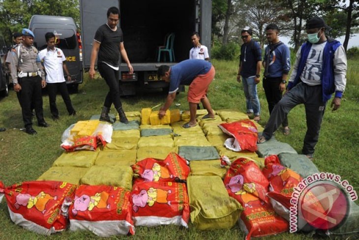 Penyelundupan Satu Ton Sabu