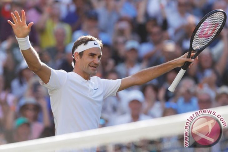 Federer melaju ke 16 besar Wimbledon 2018