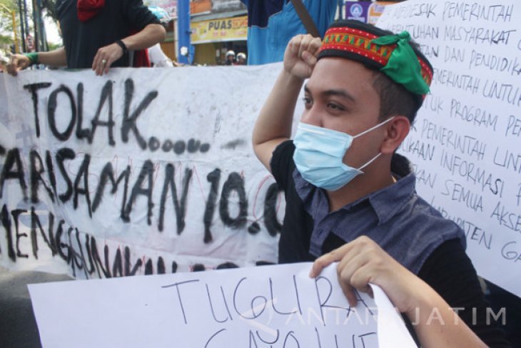 Demo Tari Saman