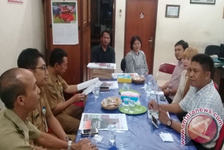 Humas Pemkab Badung Kunjungi Antara Bali