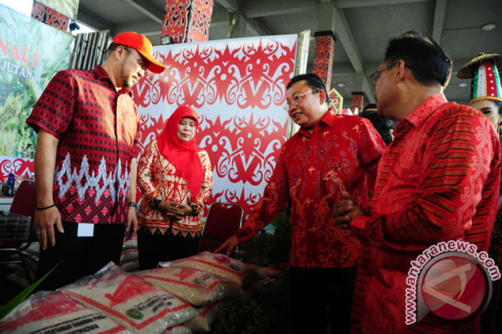 Pembukaan Pameran Majelis Dayak