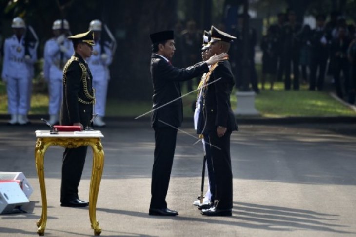 Pelantikan Perwira Remaja TNI-Polri