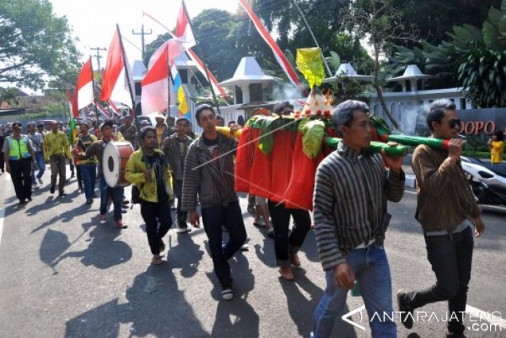 DUKUNGAN PETANI TEMBAKAU 