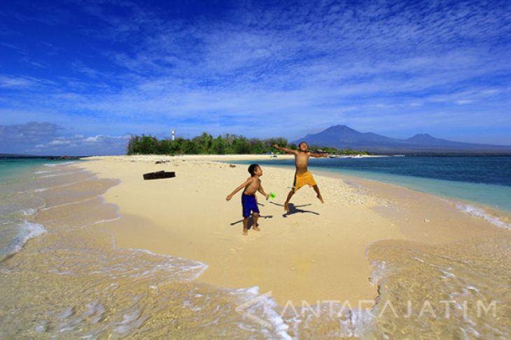 Wisata Pulau Tabuhan