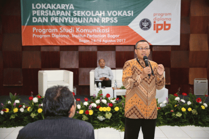 Songsong Sekolah Vokasi, Program Keahlian Komunikasi Diploma IPB Diskusi Dengan Para Pakar