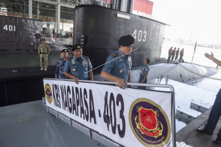 Kapal Selam KRI Nagapasa-403 Tiba