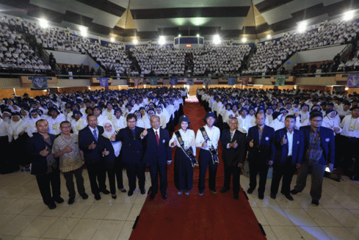 Ribuan Mahasiswa Baru Program Diploma IPB Ikuti Pengenalan Kampus