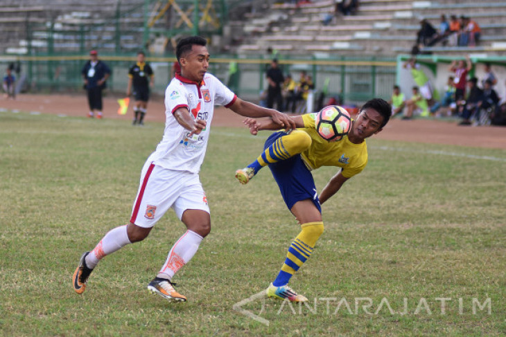 Persegres Kalah Melawan Pusamania Borneo FC