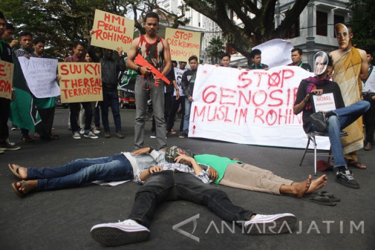 Aksi Teaterikal Untuk Rohingya