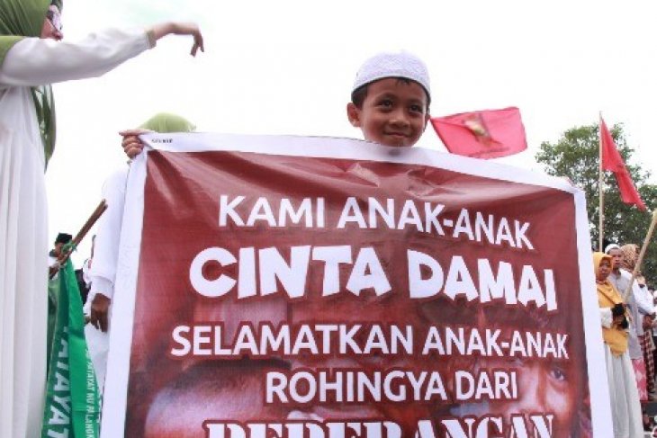 Aksi Solidiritas Untuk Muslim Rohingya