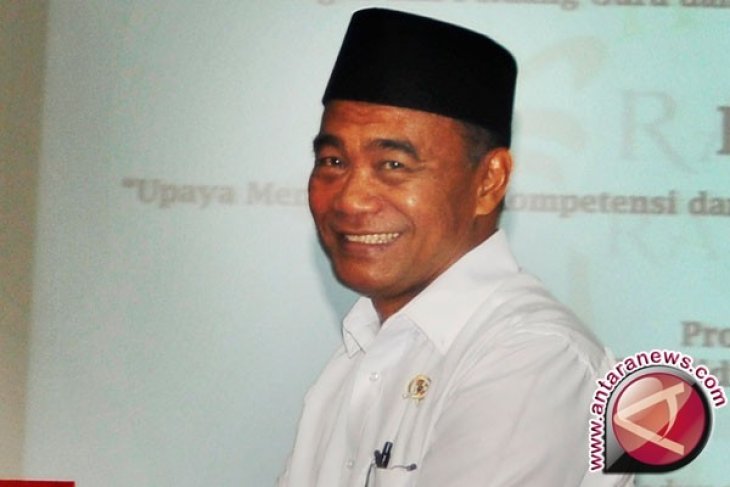 Mendikbud Harap Para Guru Menjadi Teladan