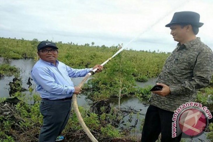 BRG Bangun Sumur Bor Di Tiga Kabupaten