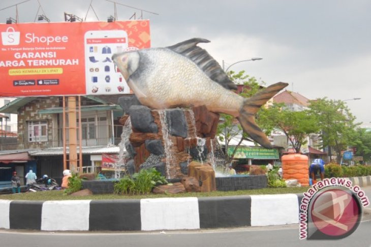 TUGU IKAN KALABAU BANJARMASIN