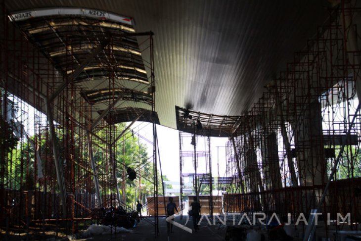 Perluasan Ruang Tunggu Parkir Bandara Juanda