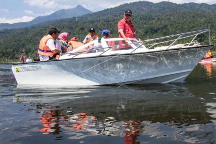 MENTERI PUPR TINJAU RAWA PENING