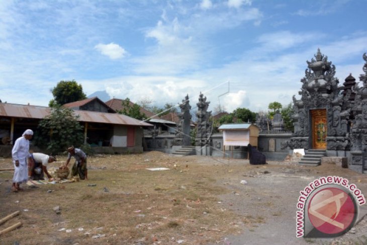 Warga Zona Berbahaya Mengungsi