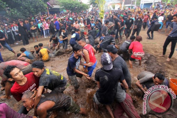 Tradisi Ritual Keboan Aliyan