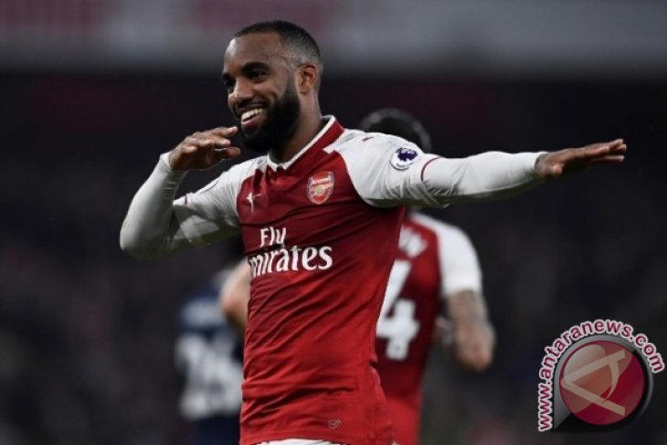 Lacazette Borong Dua Gol Saat Arsenal Lumpuhkan West Brom