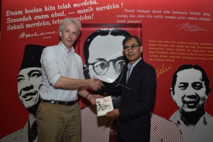 Pejabat Museum Belanda Kunjungi Galeri Antara