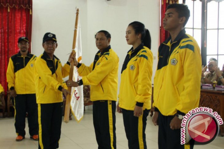 Bupati Lepas Kontingen Proprov X Batola 2017