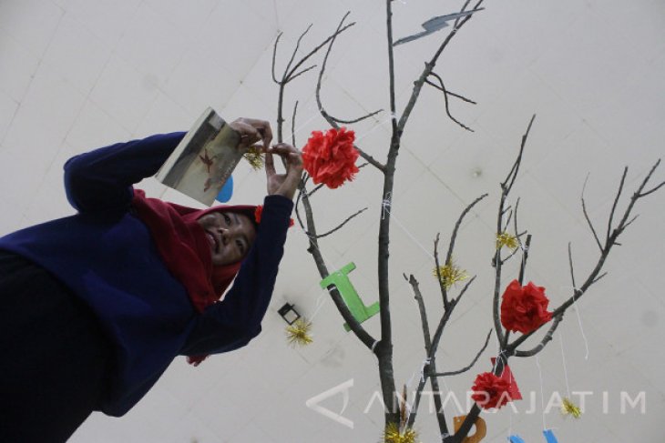 Pameran Buku Peringati Bulan Bahasa