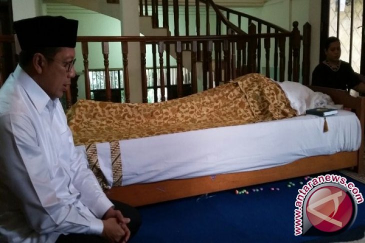 Menag Memimpin Doa Tahlil Jenazah Mantan Dirut LKBN Antara