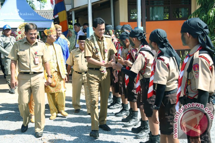 KEDATANGAN BUPATI TANAH LAUT KE SMPN 3