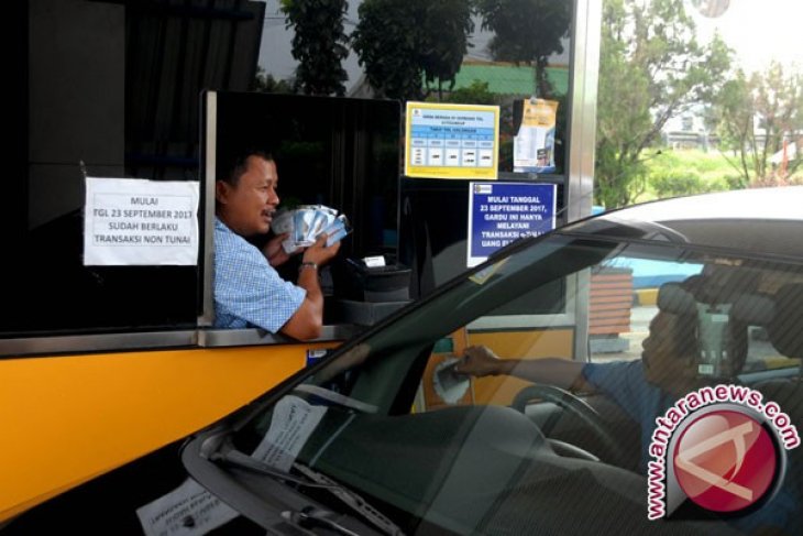 88 Persen Pengguna Tol Sudah Menggunakan