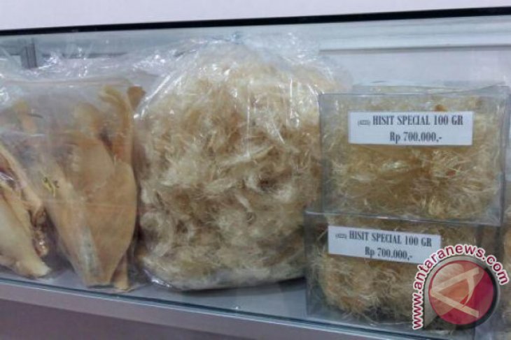 Sirip Hiu Jadi Oleh-oleh Favorit Wisatawan