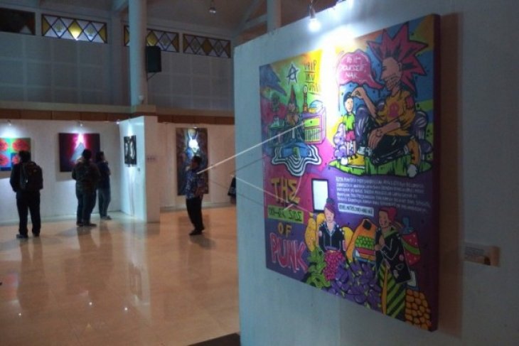 PAMERAN GUYUP RUPA