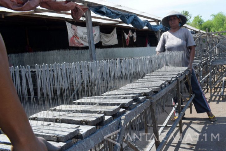 Produksi Kembang Api