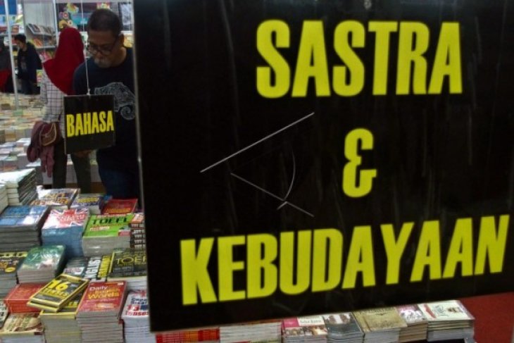 GEBYAR SEJUTA BUKU