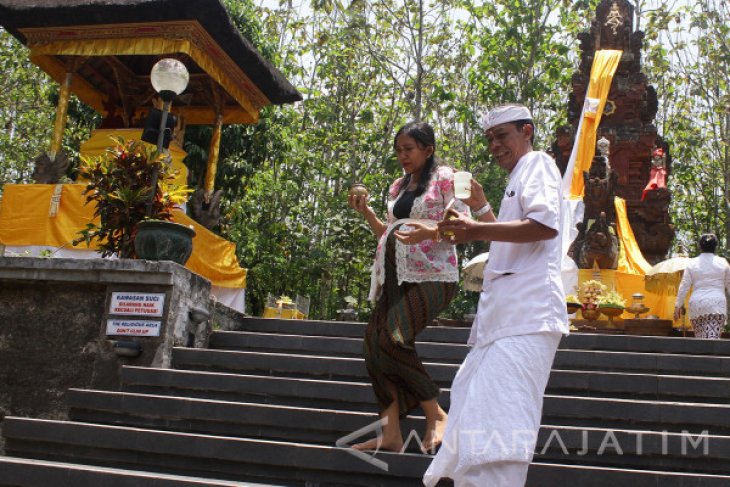 Perayaan Galungan Di Malang