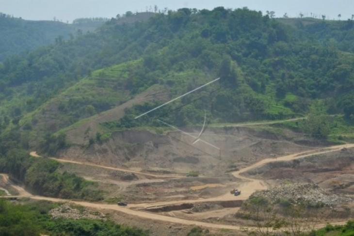 PROYEK BENDUNGAN LOGUNG