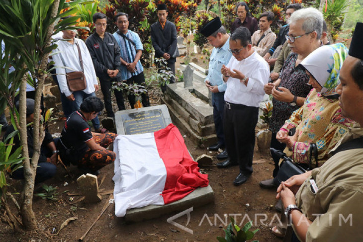 Ziarah Makam Tan Malaka