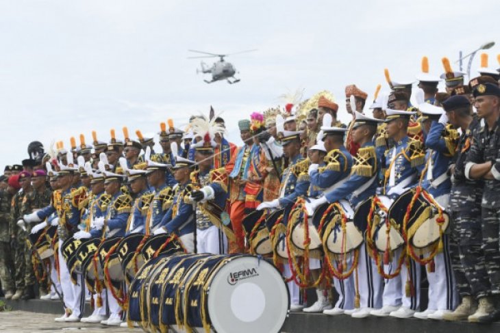 Kirab Kota Taruna AAL di Padang