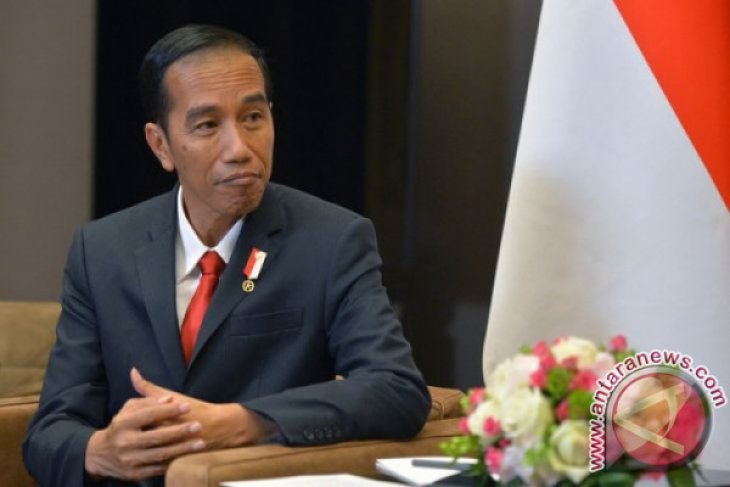 Presiden Jokowi Hadiri KTTLB OKI Istanbul