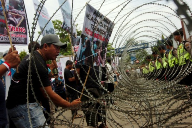 UNJUK RASA NELAYAN CANTRANG