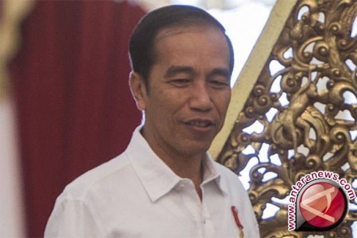 Jokowi, foreign minister discuss state visits
