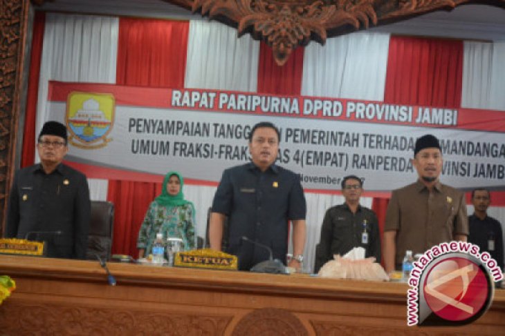 Rapat Paripurna DPRD Jambi Terkait Raperda