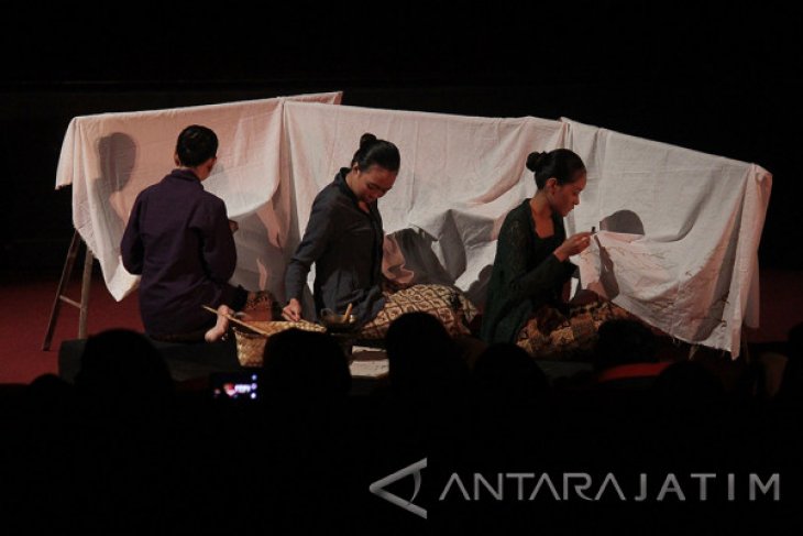 Parade Teater Kampus Seni Indonesia VI