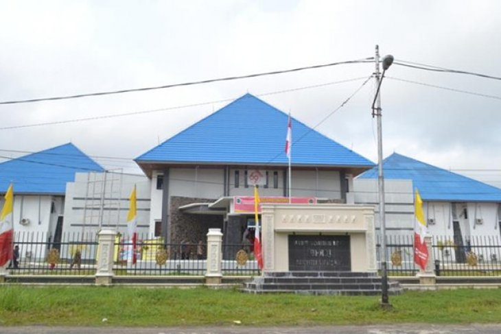 Ketua DPRD Kapuas Hulu Mengundurkan diri