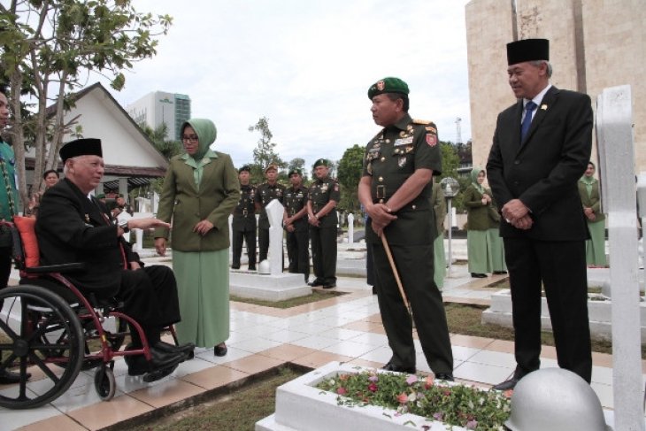 Tabur Bunga Hari Juang Kartika