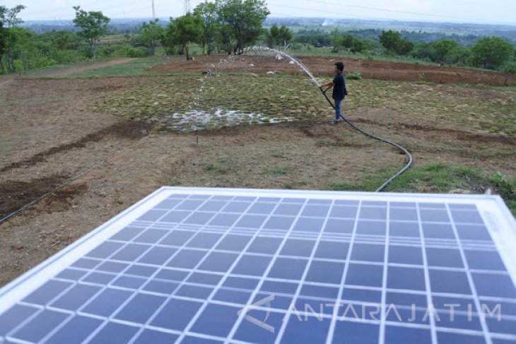 Pompa Air Tenaga Surya