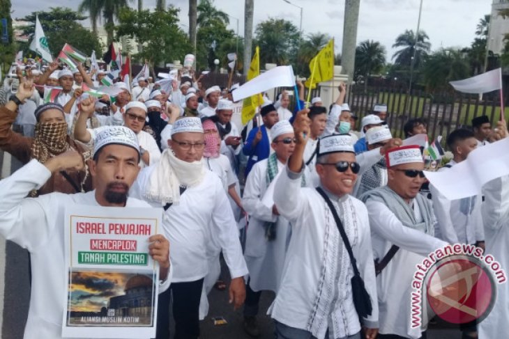 Unjuk Rasa Bela Palestina di Sampit