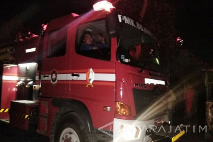Lantai tiga gedung Kementerian Sosial terbakar