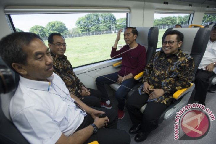 President Jokowi Inaugurates Operation Of Soekarno-Hatta Train