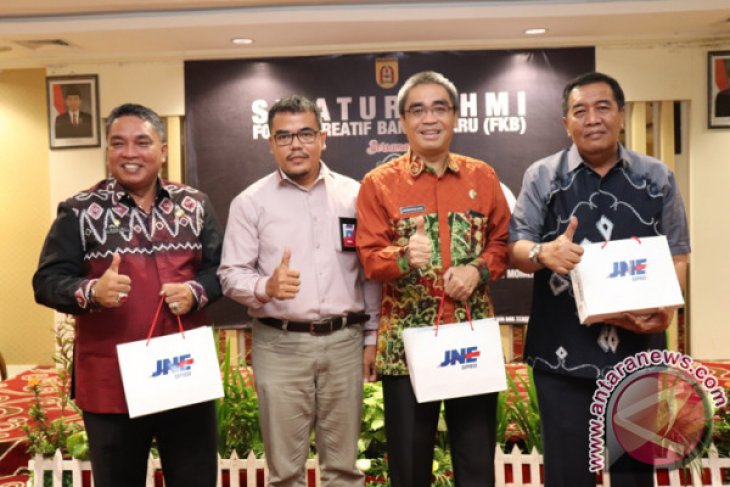 Silaturahmi Dengan Forum Kreatif Banjarbaru