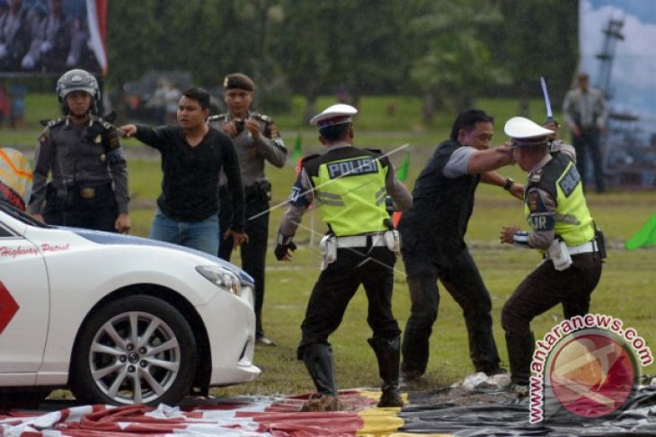 Simulasi Pengamanan Pilkada Serentak