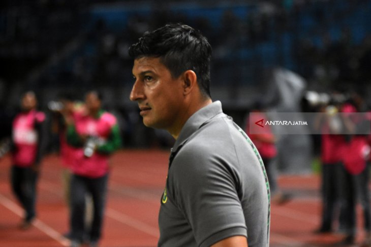 Persebaya Libas Perseru Serui